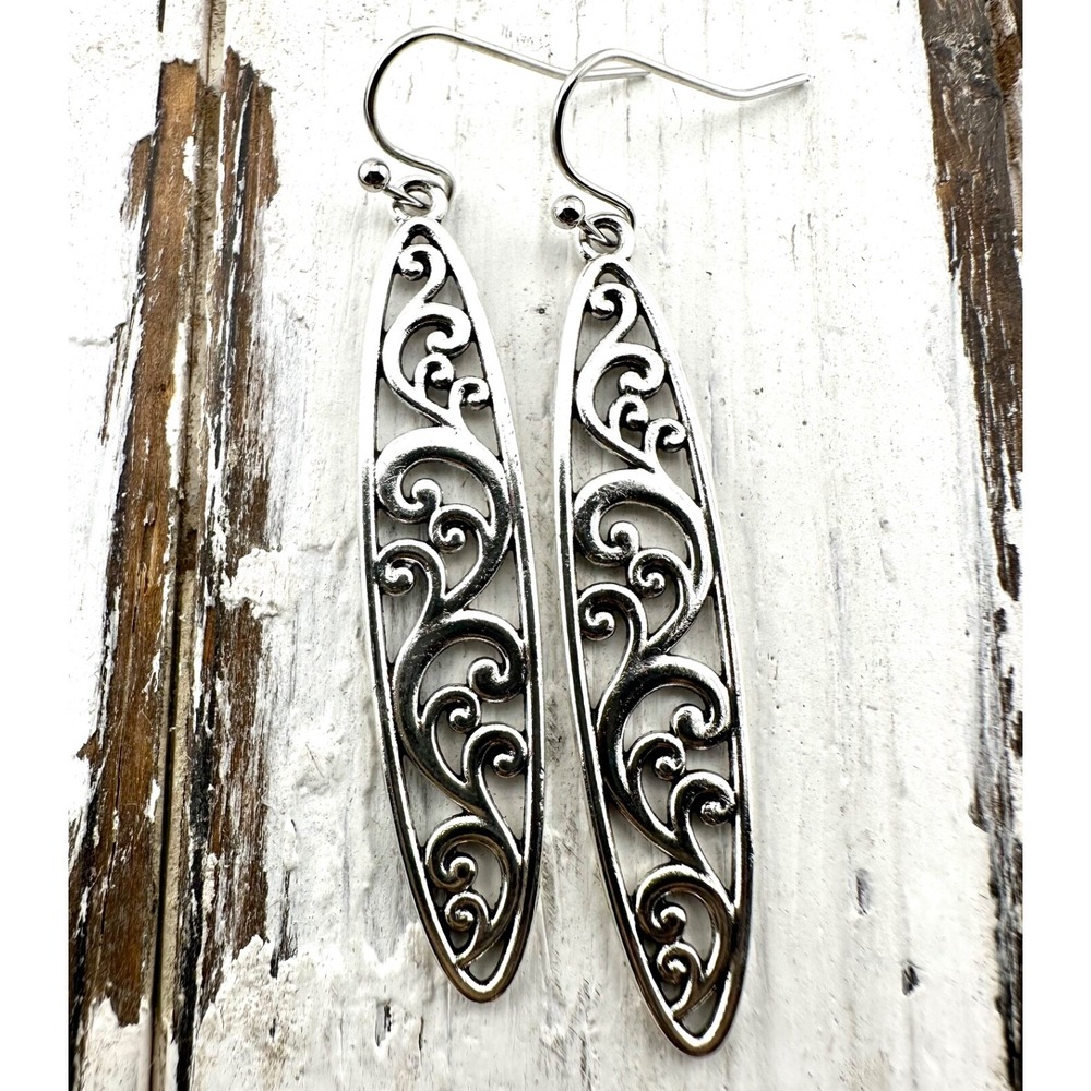 Filigree Skinny‎ Oval Earrings Silver Tone - Picture 2 of 4